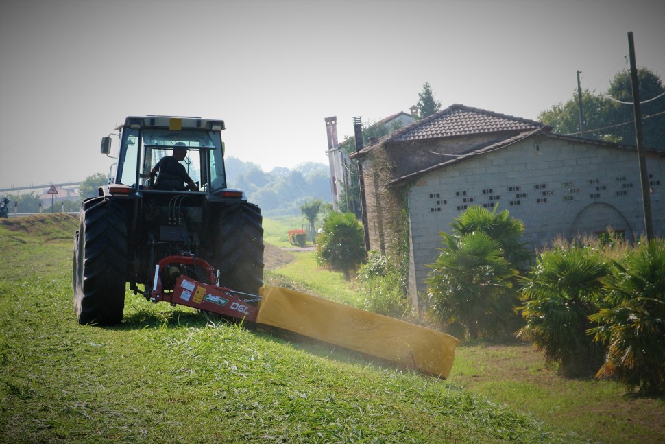 Навесные дисковые роторные косилки Bellon серии DL