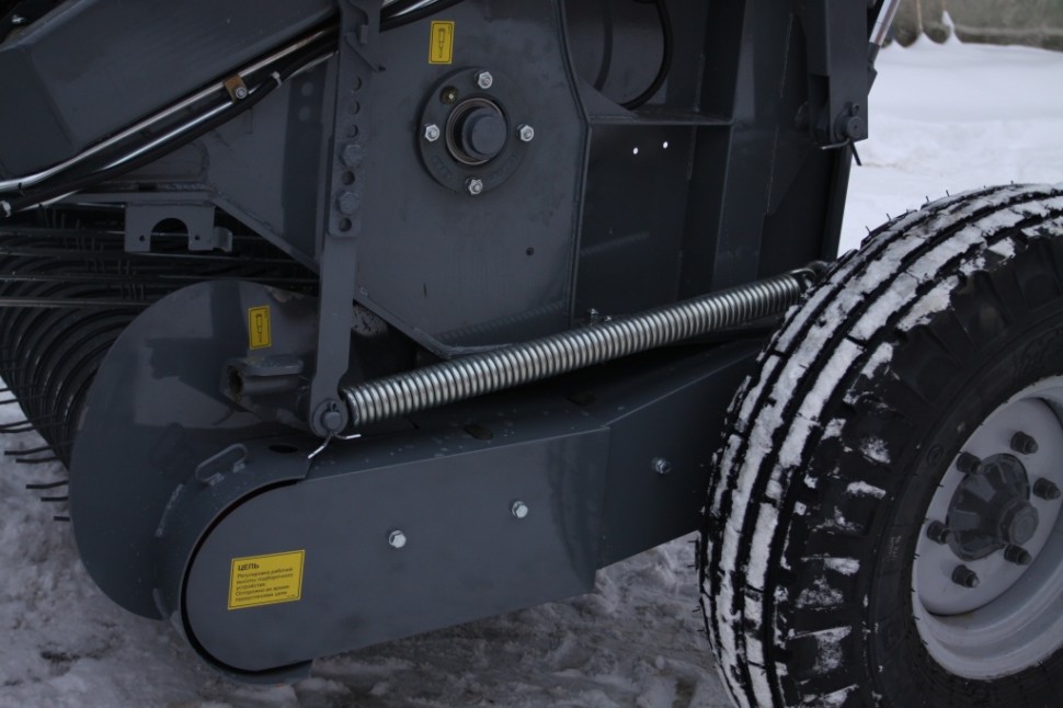 Пресс-подборщик JB12